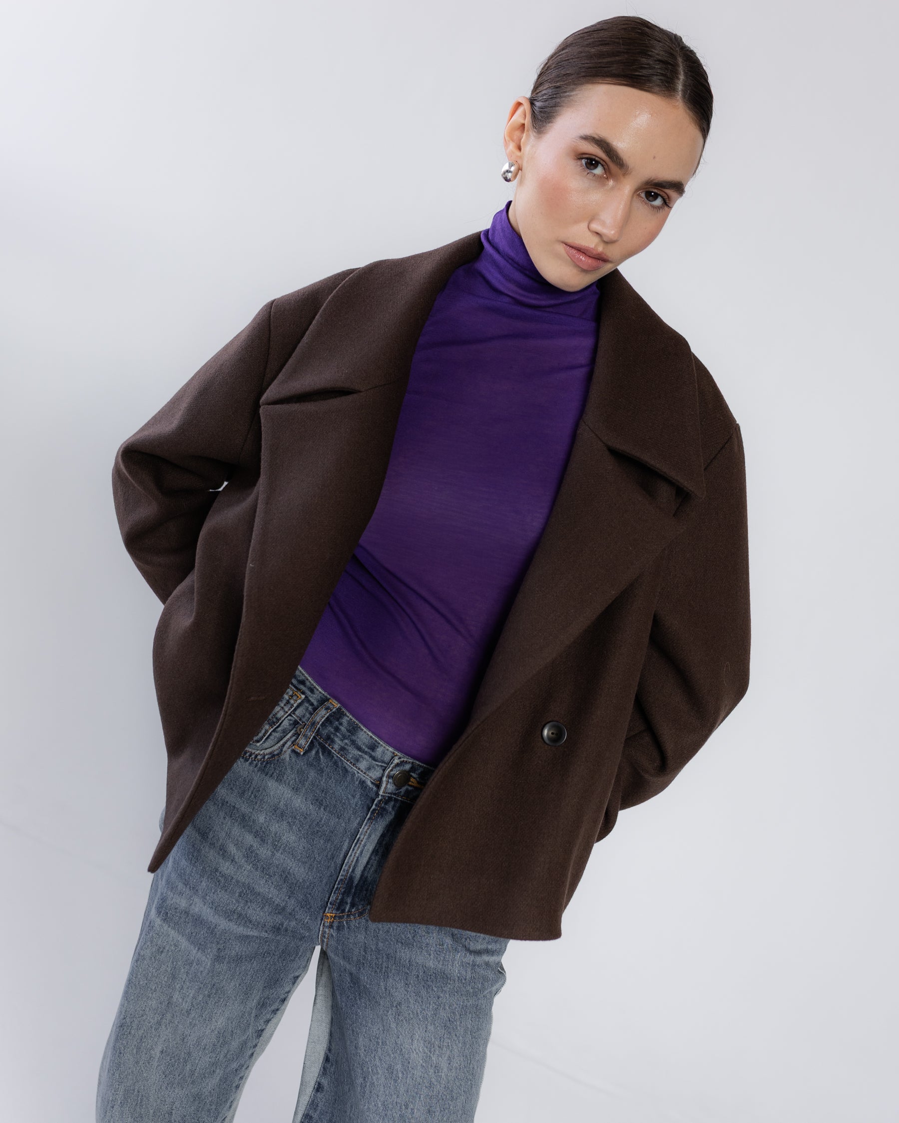 Krótka kurtka wełniana brązowa